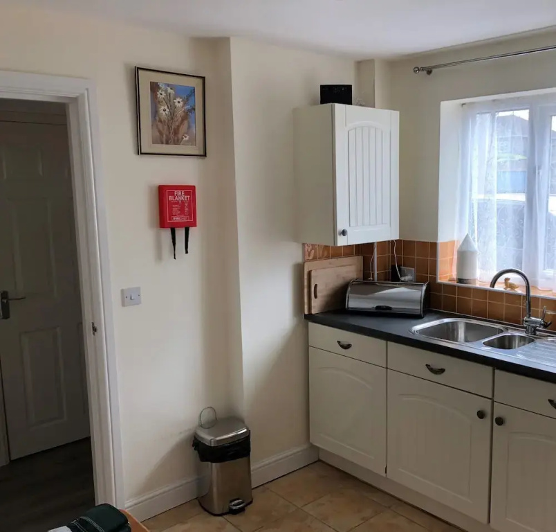 Standard Cottage
