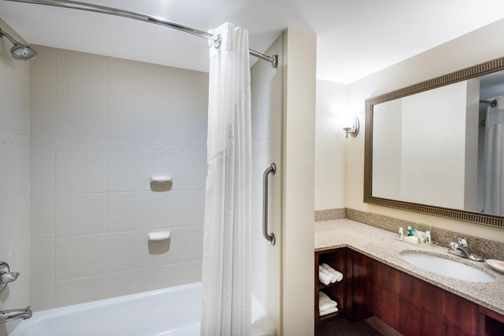 Holiday Inn Johnstown-Gloversville by IHG - Général