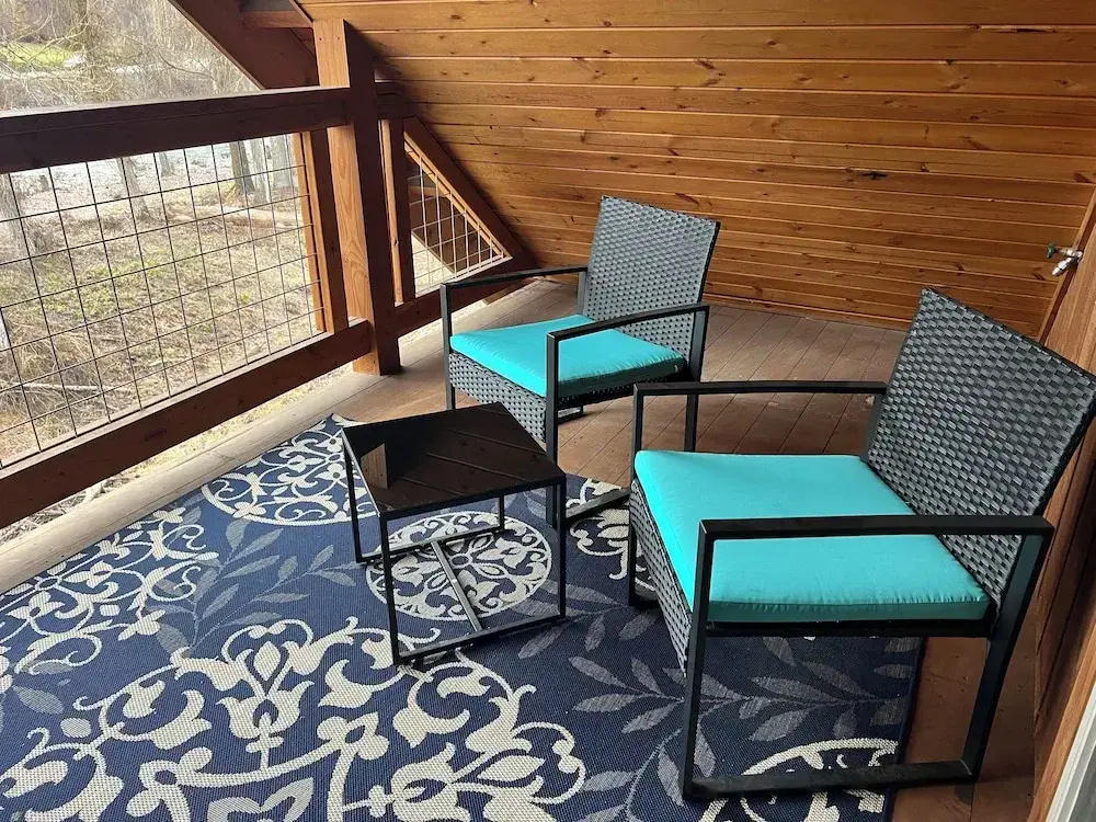 2 Bedrooms Standard Family room with river view