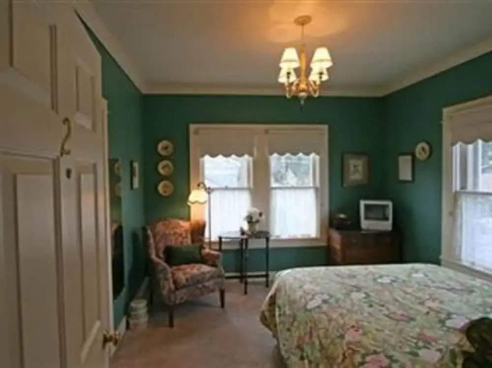 Magnolia Hotel