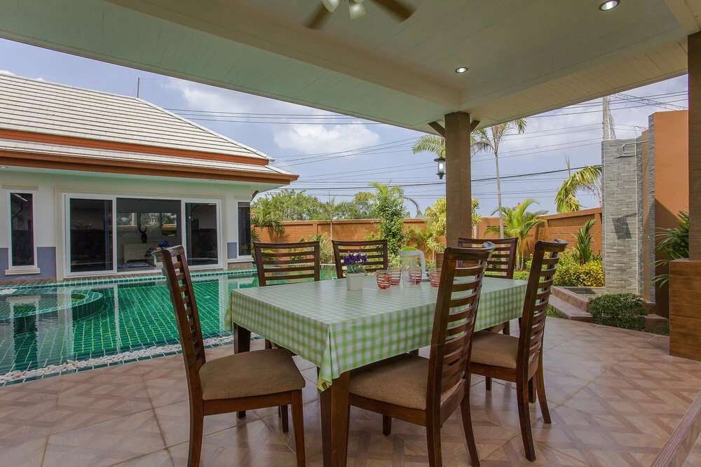 Thammachat P3 Victoria Villa 3 Beds