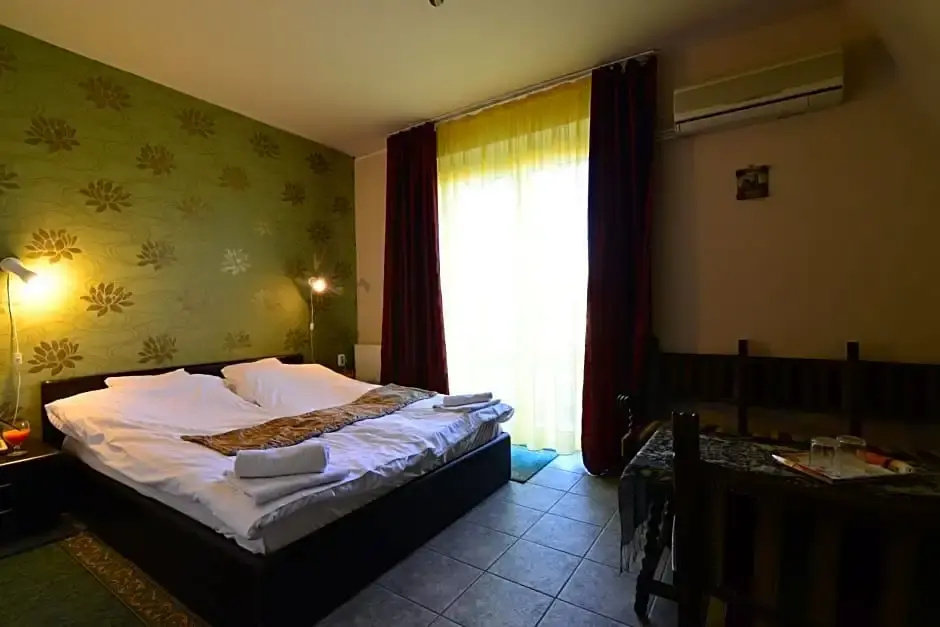 Apartman Hotel Srvr - Chambres
