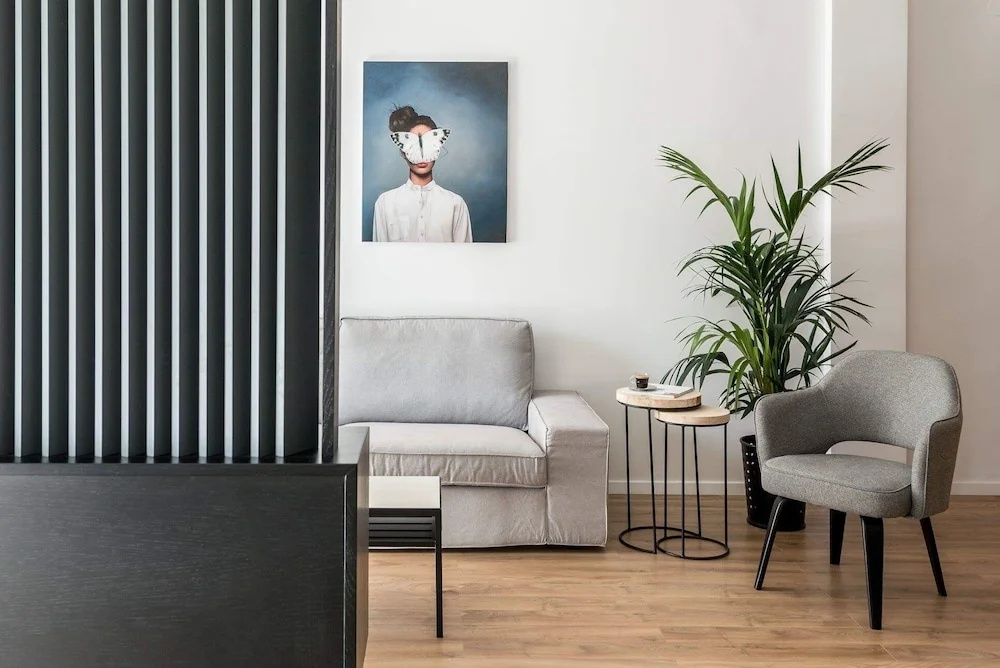 Central C&P Minimal Apartment
