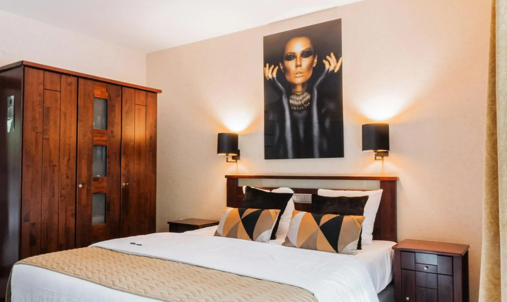 Turnhout City Hotel by null