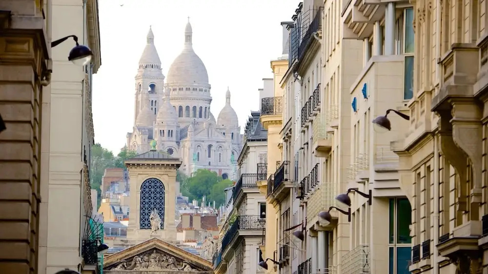 1593 Charonne