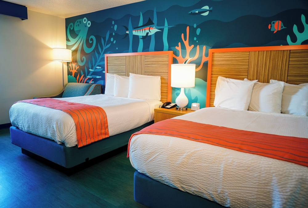 Standard Double room with bay view (full double bed)