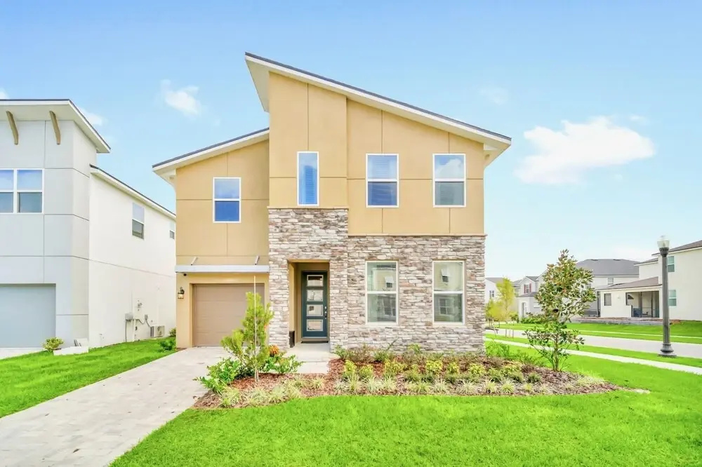 8BR Home Near Disney w Pool Hot Tub Games
