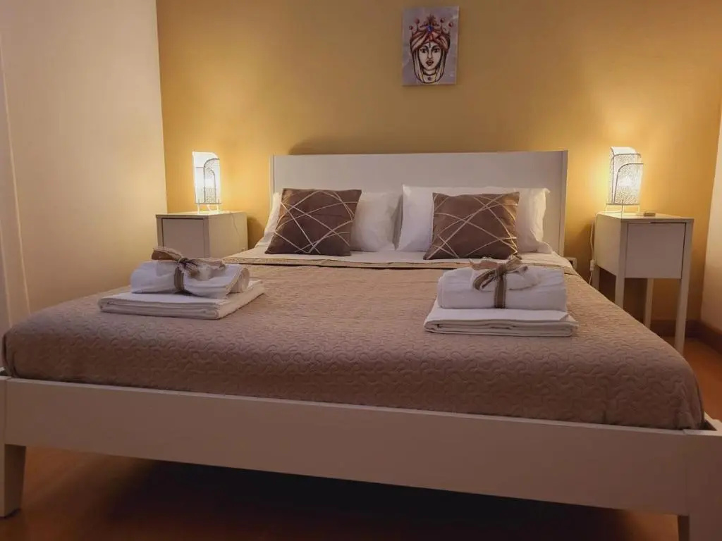 Standard Double room with balcony (full double bed)