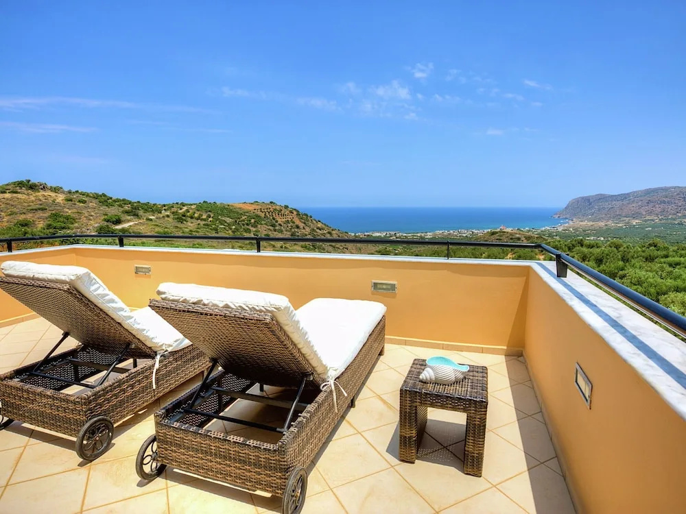 Villa in Epano Sisi Near Milatos Beach