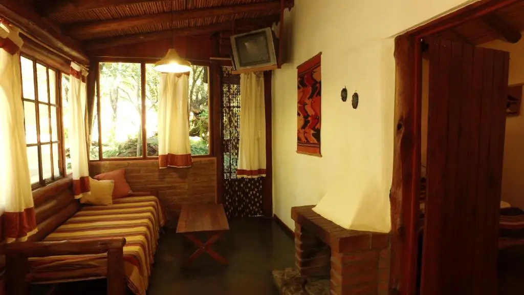 2 Bedrooms Bungalow