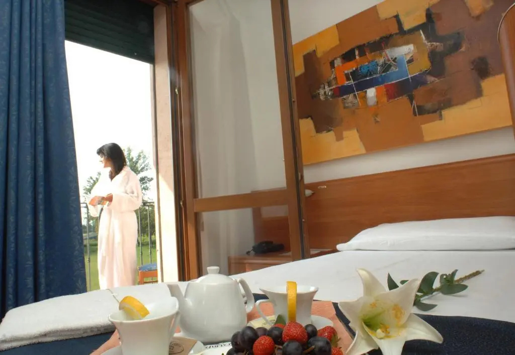 Standard Double room (full double bed)
