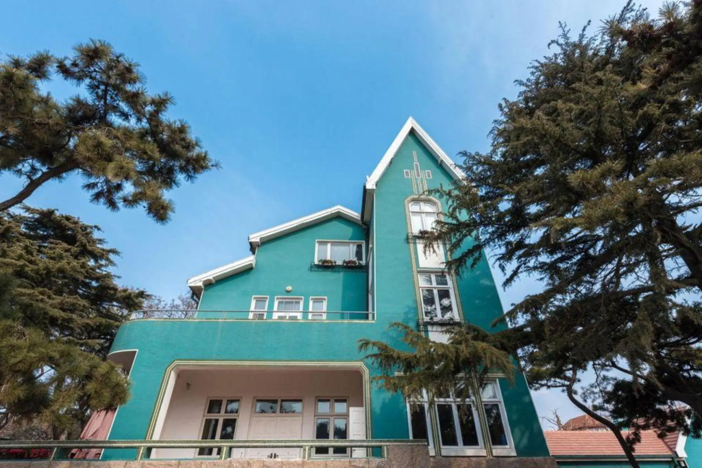 Jinhai Garden Holiday Hotel in Qingdao
