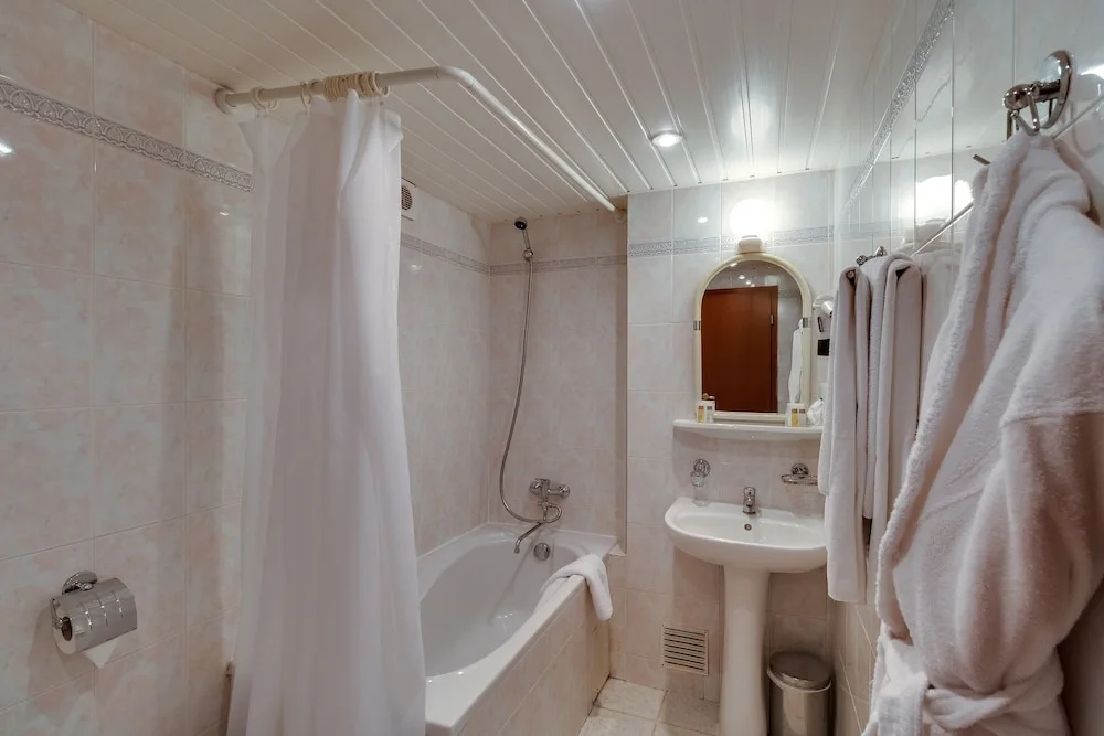 Premier Hotel Lybid - Général