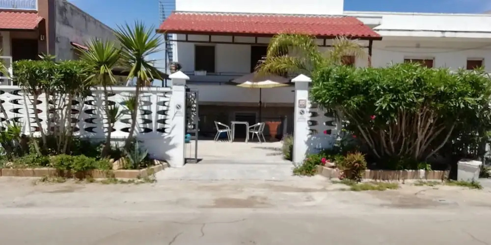Baia del Conte Apartments