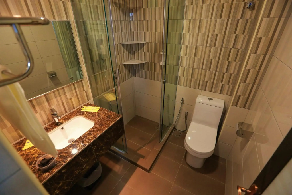 Pantai Regal Hotel - фото 10