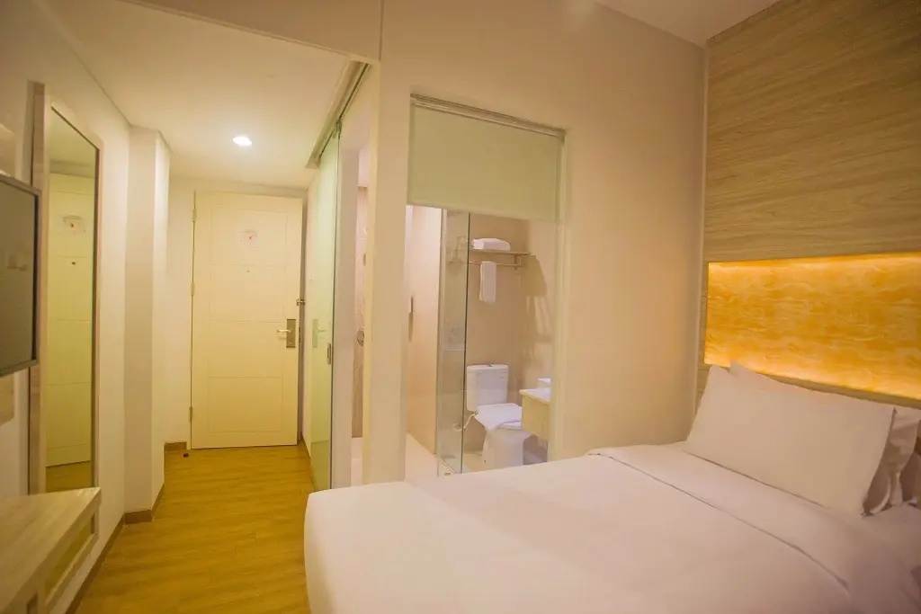 Front One Akshaya Hotel Karawang - Chambres