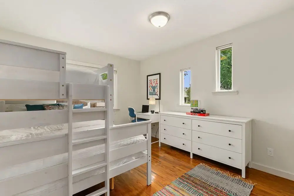 Sherwood Cottage - Steps From Old Town & River — фото 3