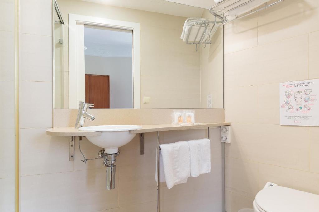 Hostal Oliva by null