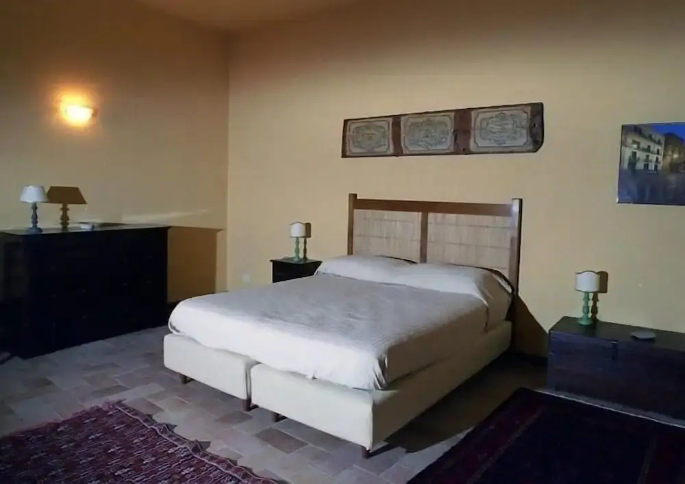 Standard Triple room with balcony