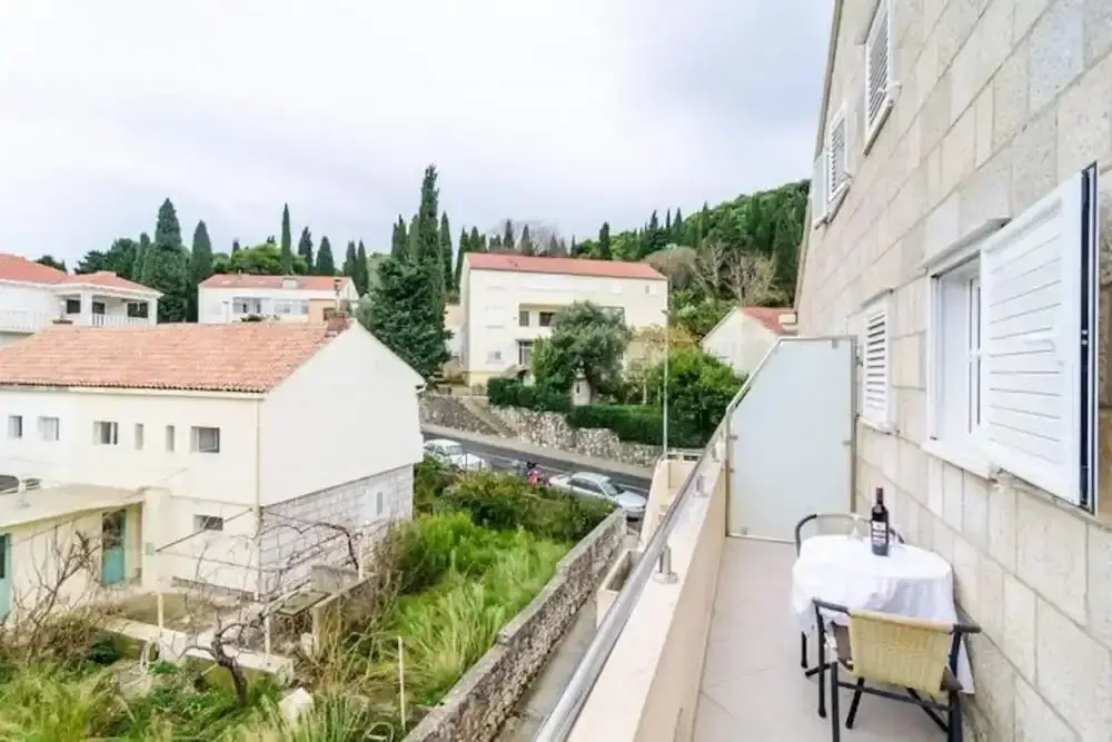 Apartments Nikola - Comfort One Bedroom Apartment With City View