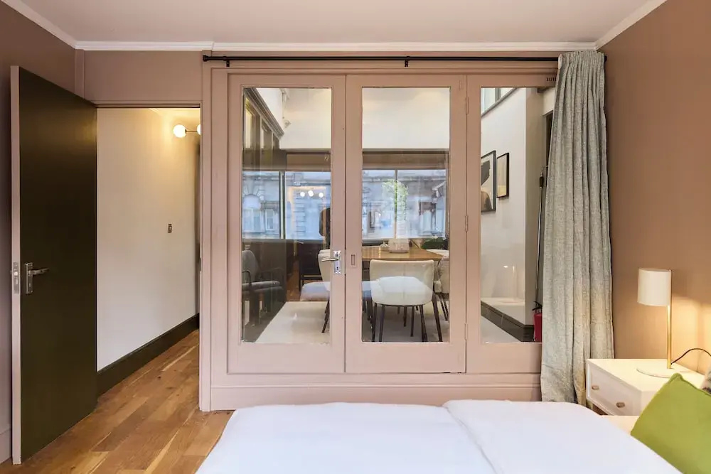 Three-Bedroom Flat on Porchester Square