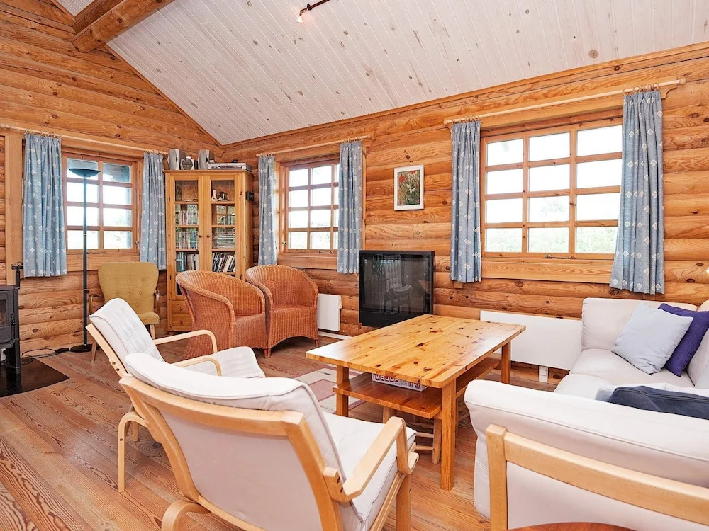 Alluring Holiday Home in Glesborg near Sea - фото 3