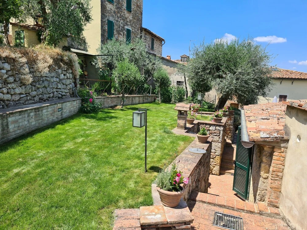 La Terrazza, Historic Tuscan Stone Residence With Garden and Terrace in Cetona