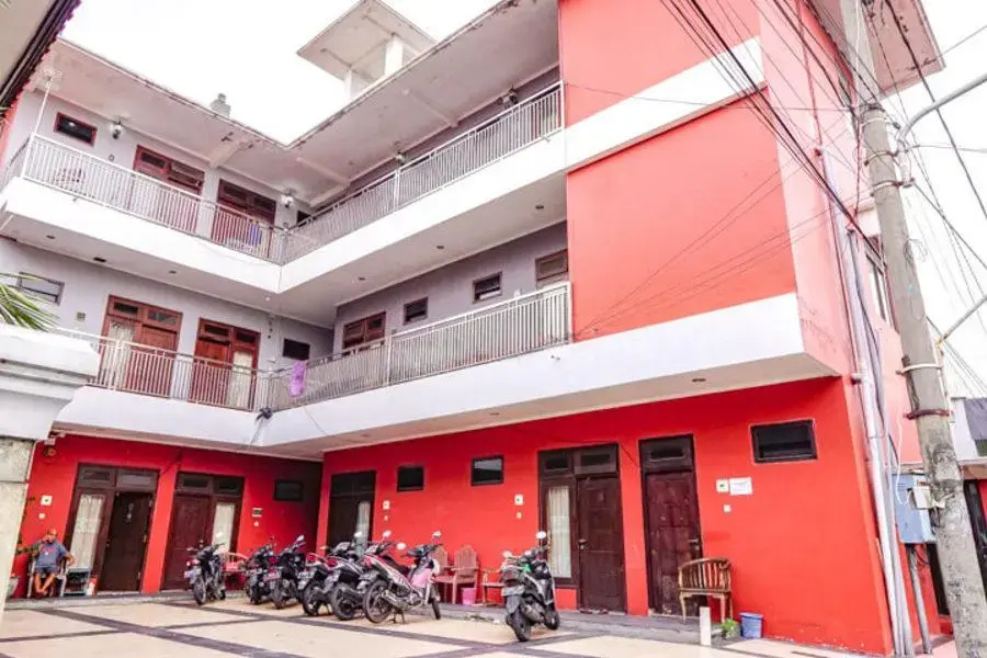 Grha Rahadi 2 Wiyung By RedDoorz