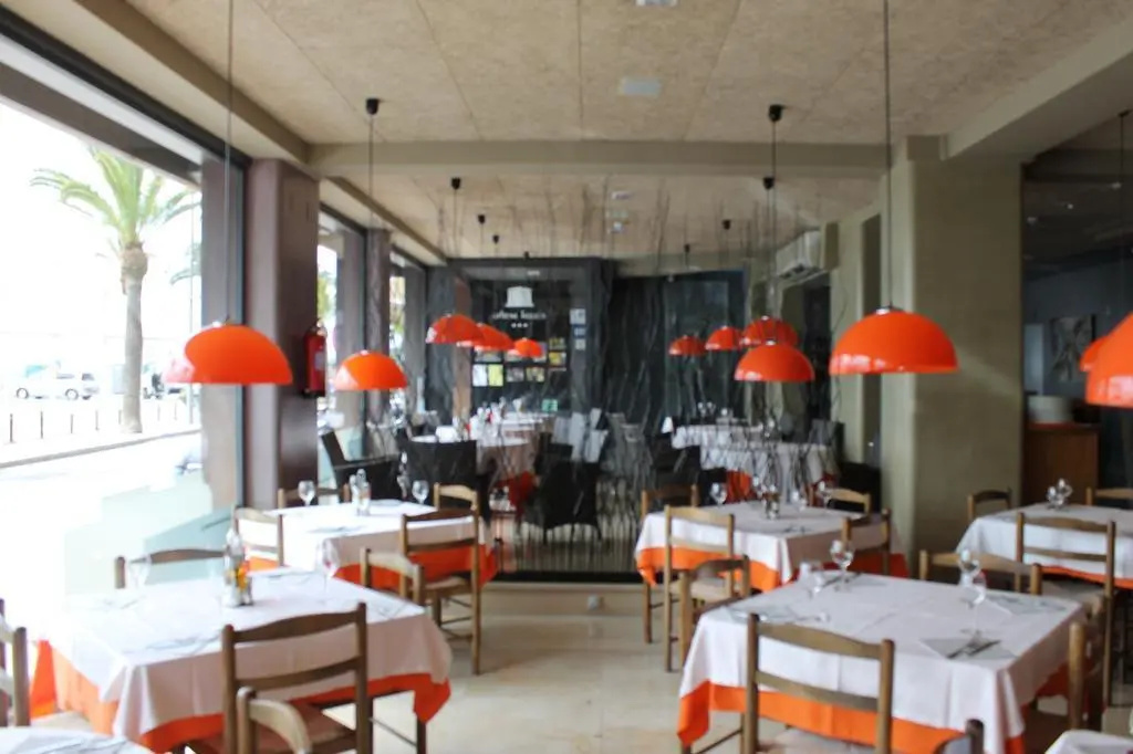 Food & Beverage