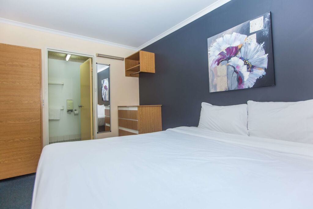 Perth City Apartment Hotel by null
