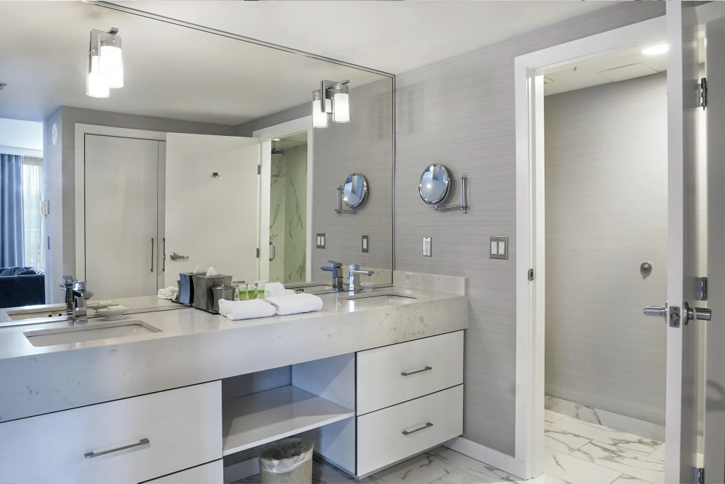 Executive Plaza Hotel Metro Vancouver - Général