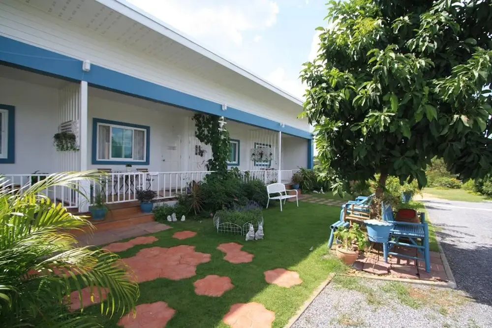 Better Weather Homestay
