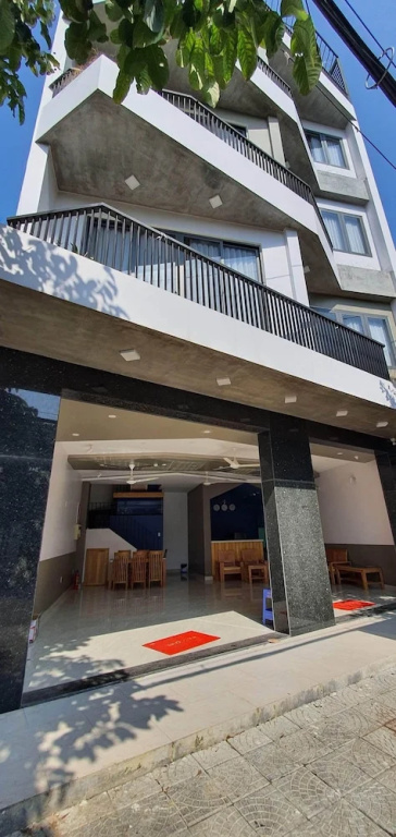 Oyo 990 Home 2 Hotel