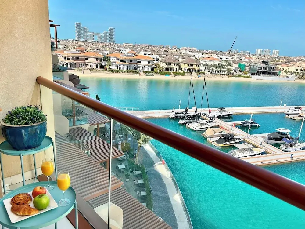 Luxury on the Palm with Marina view balcony