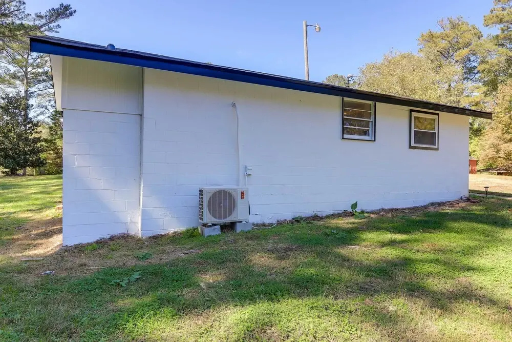 Fayetteville Guest House: Walk to Nature Preserve!