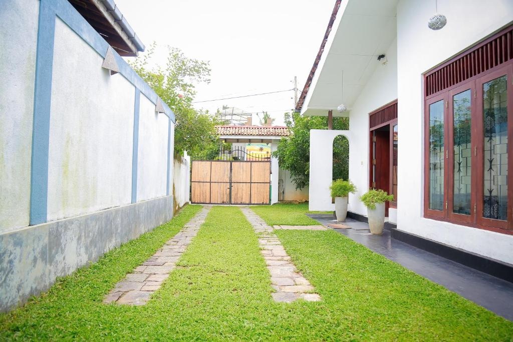 VILLA No34 HIKKADUWA