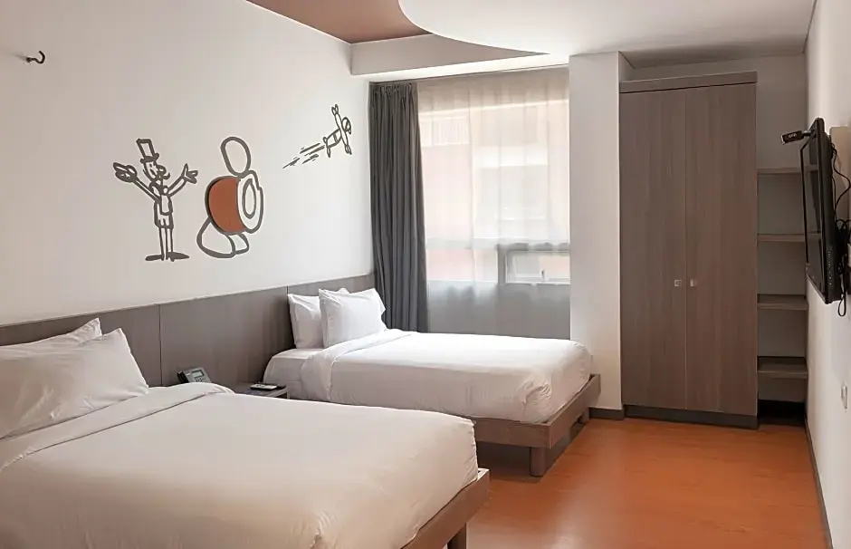 Double Suite (full double bed)