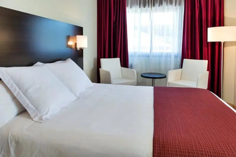 Hotel Santiago Apostol - Chambres
