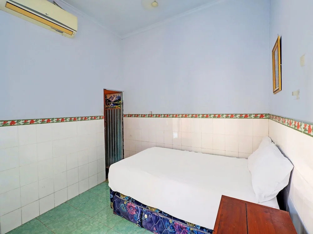 Hotel O Sekar Jagat Near Pantai Baluk Rening — фото