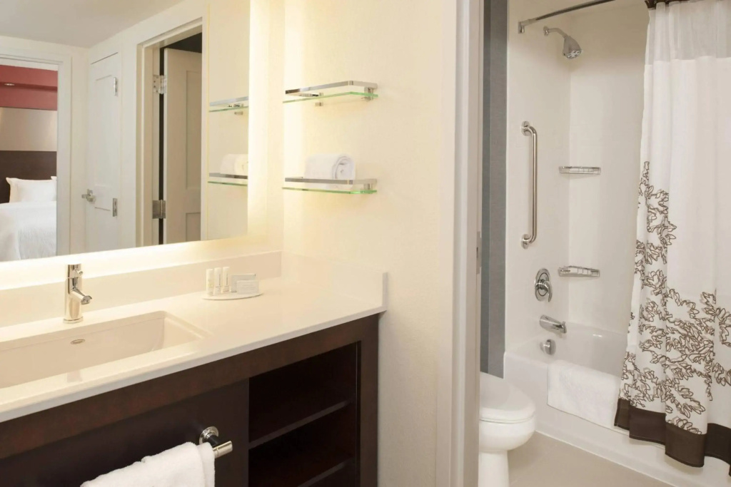 Residence Inn by Marriott Grand Rapids Airport - фото 21
