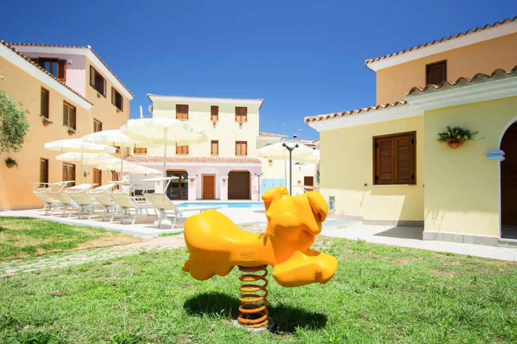 Flat close to stores in Sos Alinos