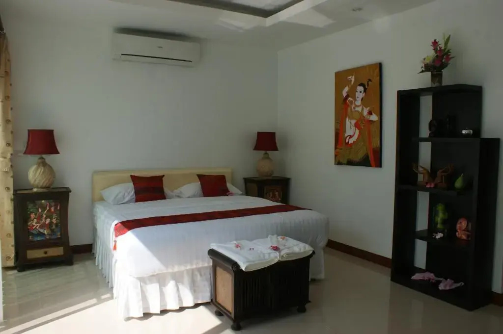 Standard Double room with garden view (full double bed)