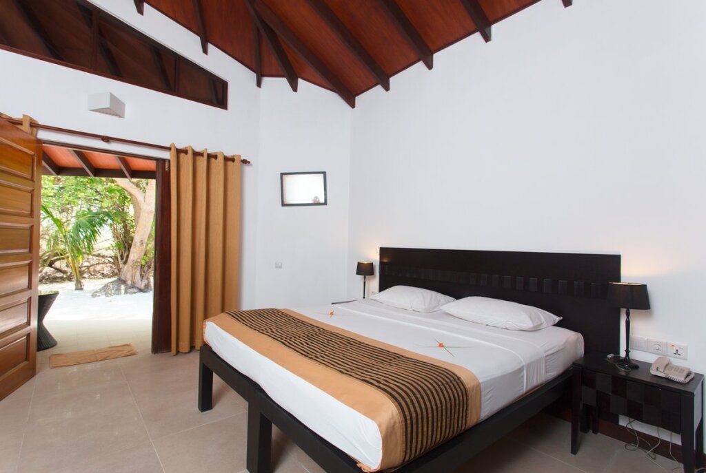 Embudu Village Resort