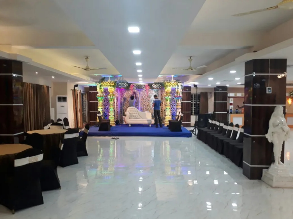 Hotel Akash