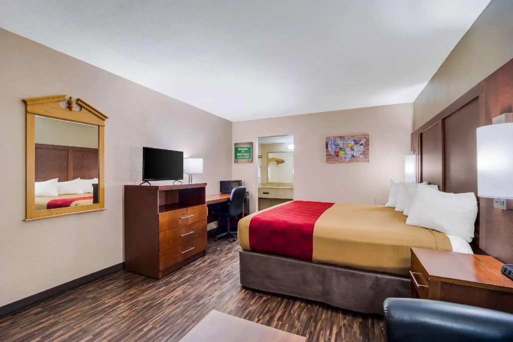 Standard Double room (full double bed)