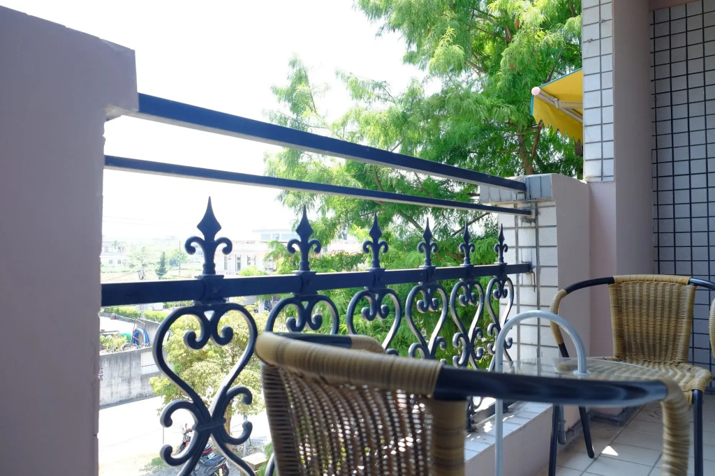 Loving Riverside Bed and Breakfast