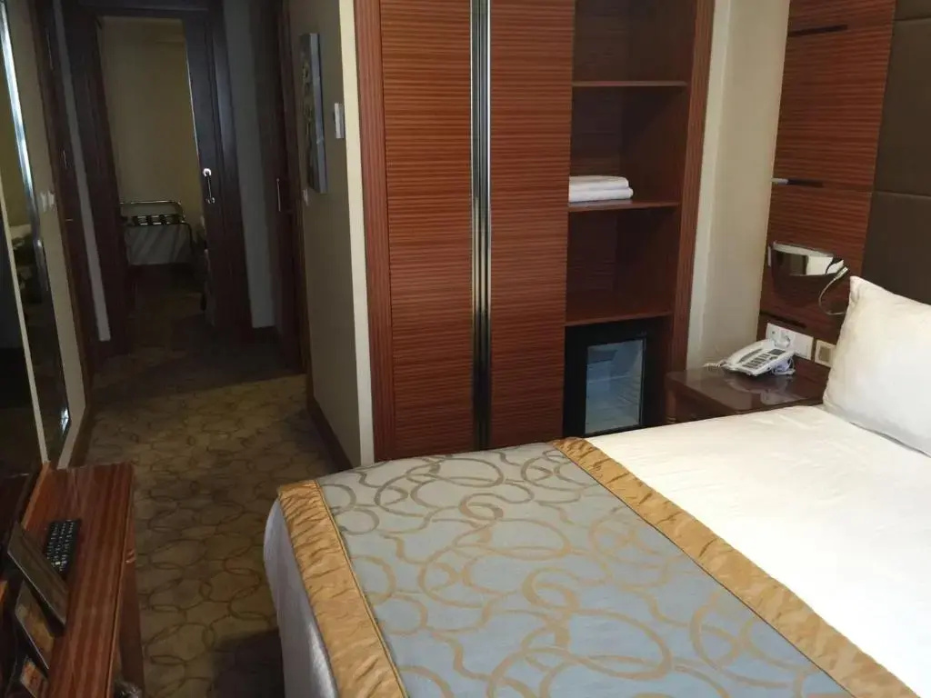 Glorious Hotel - Chambres