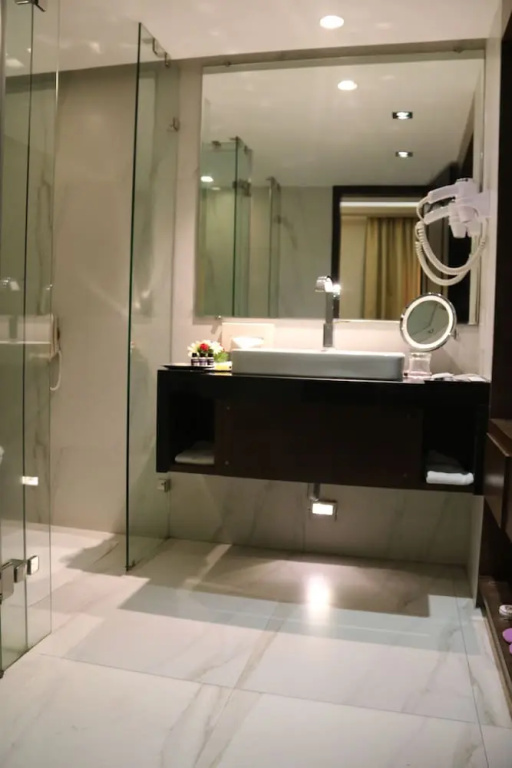 Royal Orchid Golden Suites Pune - Chambres