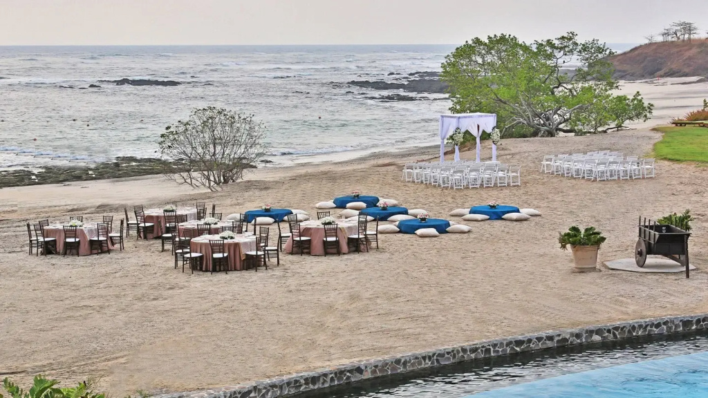 Beach & Waterfront