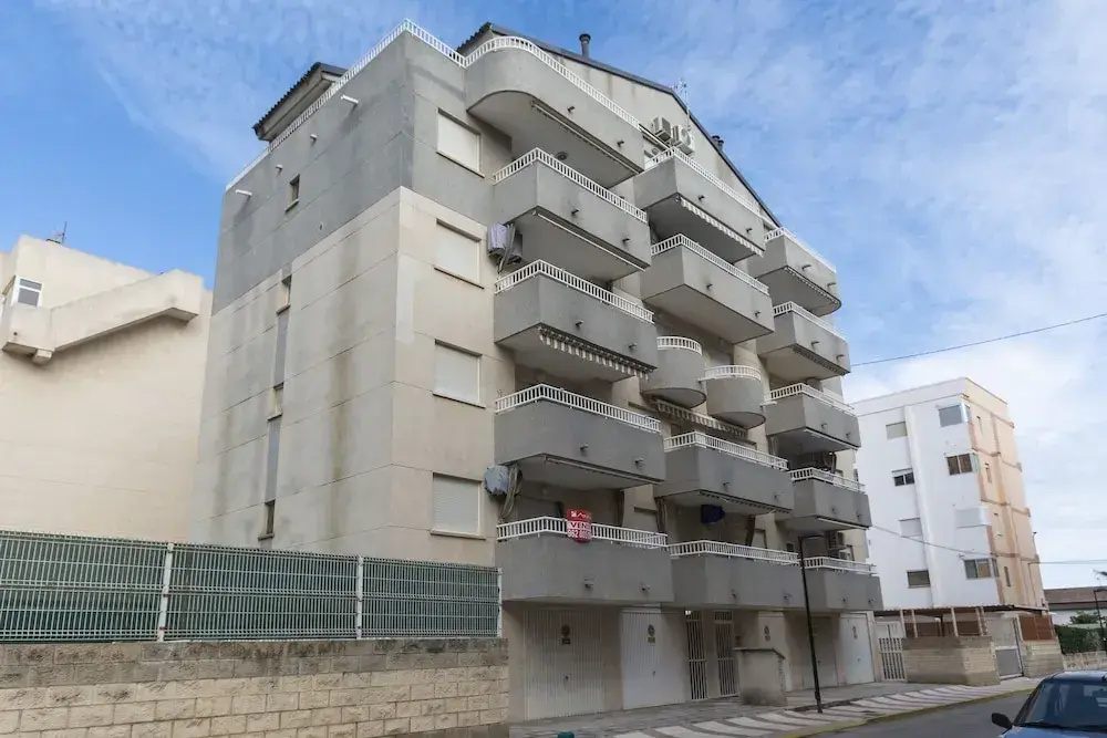 Estornell With 2 Bedrooms and 1 Bathrooms